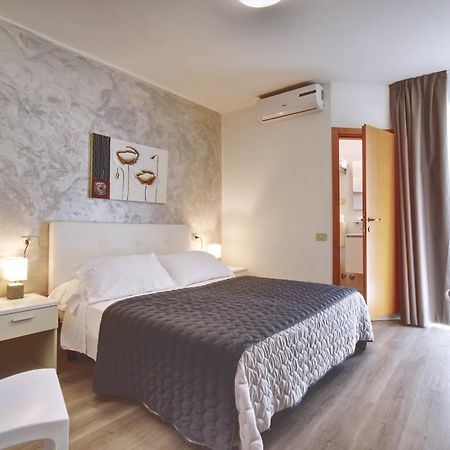 Hotel Augusta Caorle Luaran gambar